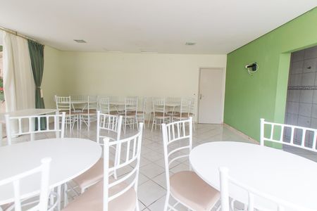 Apartamento para alugar com 75m², 2 quartos e 1 vagaÁrea comum - Salão de festas
