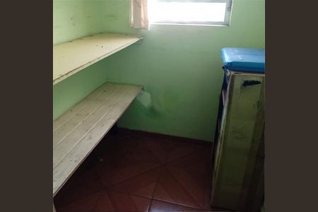 Casa à venda com 2 quartos, 80m² em Parque Maria Domitila, São Paulo