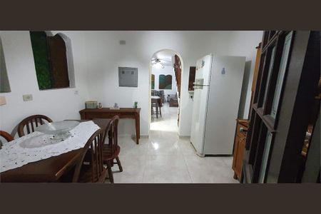 Casa à venda com 85m², 3 quartos e 4 vagas
