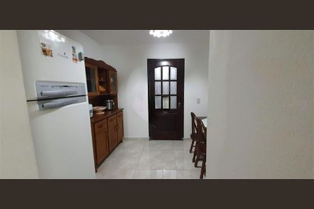 Casa à venda com 85m², 3 quartos e 4 vagas