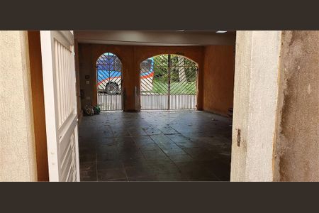Casa à venda com 85m², 3 quartos e 4 vagas