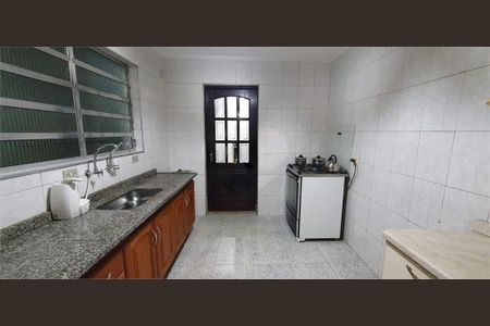 Casa à venda com 85m², 3 quartos e 4 vagas