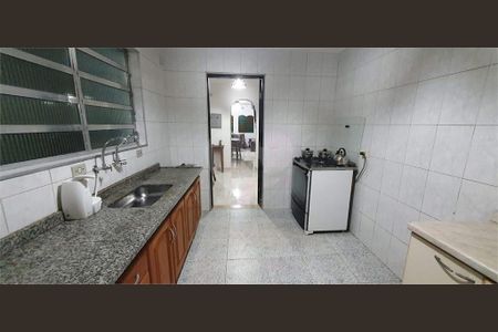 Casa à venda com 85m², 3 quartos e 4 vagas