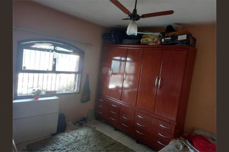 Casa à venda com 3 quartos, 180m² em Parque Novo Mundo, São Paulo