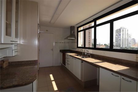 Apartamento à venda com 300m², 4 quartos e sem vaga