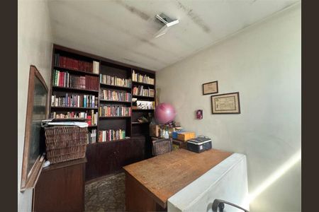 Casa à venda com 4 quartos, 274m² em Jardim Sao Bento, São Paulo