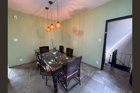 Casa à venda com 4 quartos, 274m² em Jardim Sao Bento, São Paulo