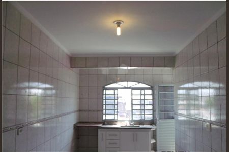 Casa à venda com 4 quartos, 277m² em Jardim Modelo, São Paulo