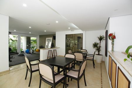 Apartamento à venda com 40m², 1 quarto e 1 vaga Apartamento à venda com 40m², 1 quarto e 1 vagaÁrea Comum - Salão de Festas