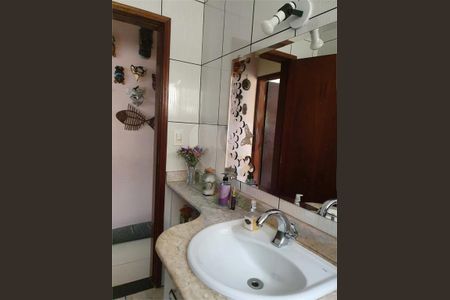 Casa à venda com 189m², 3 quartos e 3 vagas