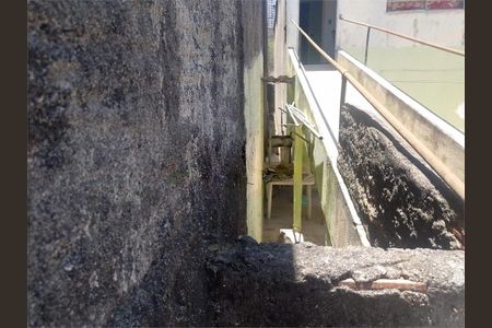 Casa à venda com 147m², 5 quartos e 2 vagas