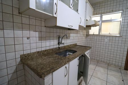Apartamento para alugar com 70m², 2 quartos e 2 vagasCozinha