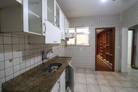 Apartamento para alugar com 70m², 2 quartos e 2 vagasCozinha