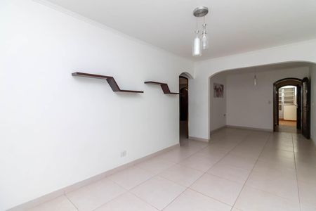 Casa para alugar com 254m², 3 quartos e 2 vagas Casa para alugar com 254m², 3 quartos e 2 vagasSala de Estar
