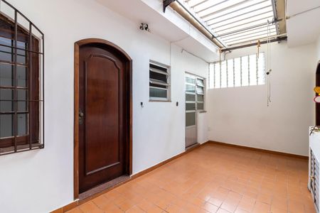 Casa para alugar com 254m², 3 quartos e 2 vagas Casa para alugar com 254m², 3 quartos e 2 vagasQuintal