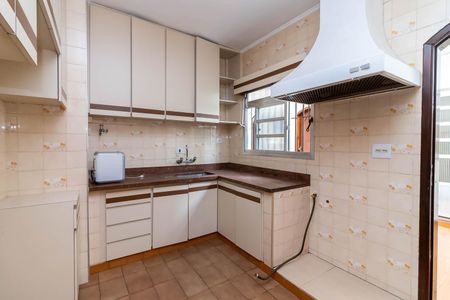 Casa para alugar com 254m², 3 quartos e 2 vagas Casa para alugar com 254m², 3 quartos e 2 vagasCozinha