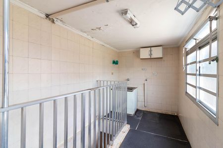 Casa para alugar com 254m², 3 quartos e 2 vagas Casa para alugar com 254m², 3 quartos e 2 vagasLavanderia