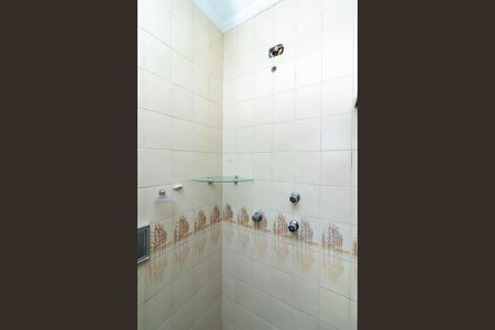 Casa para alugar com 254m², 3 quartos e 2 vagas Casa para alugar com 254m², 3 quartos e 2 vagasBanheiro da Suíte 1