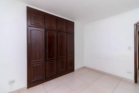 Casa para alugar com 254m², 3 quartos e 2 vagas Casa para alugar com 254m², 3 quartos e 2 vagasQuarto 2