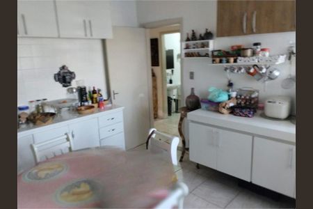 Casa à venda com 3 quartos, 132m² em Sítio do Morro, São Paulo