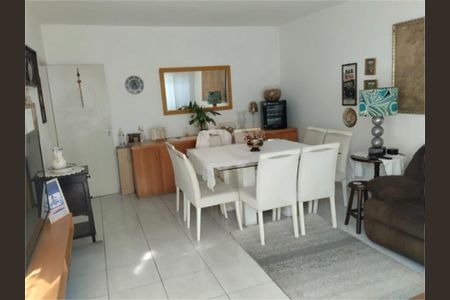 Casa à venda com 3 quartos, 132m² em Sítio do Morro, São Paulo