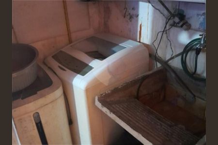 Casa à venda com 156m², 4 quartos e 2 vagas