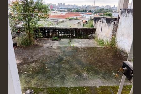 Casa à venda com 156m², 4 quartos e 2 vagas
