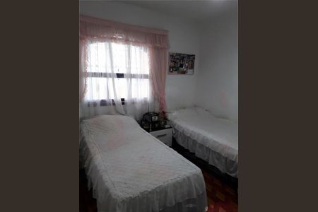 Casa à venda com 3 quartos, 124m² em Vila Santista, São Paulo