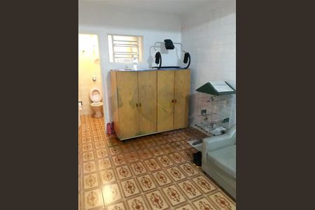 Casa à venda com 3 quartos, 124m² em Vila Santista, São Paulo
