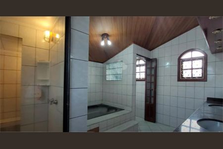 Casa à venda com 454m², 5 quartos e sem vaga