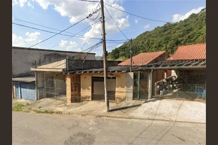Casa à venda com 210m², 3 quartos e 1 vaga