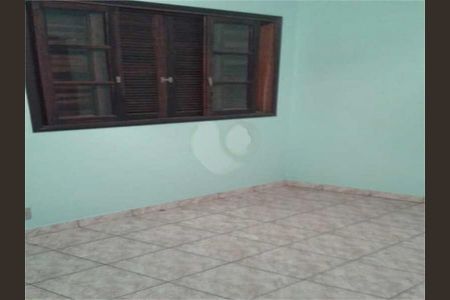 Casa à venda com 3 quartos, 210m² em Parque Pan Americano, São Paulo