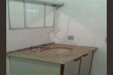 Casa à venda com 3 quartos, 210m² em Parque Pan Americano, São Paulo