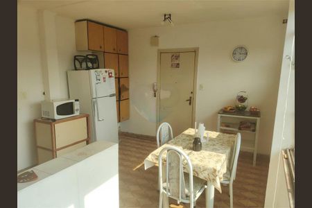 Apartamento à venda com 86m², 3 quartos e sem vaga