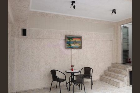 Casa à venda com 3 quartos, 250m² em Vila Francos, São Paulo