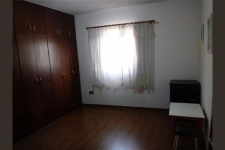 Casa à venda com 3 quartos, 250m² em Vila Francos, São Paulo