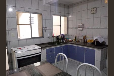 Casa à venda com 3 quartos, 250m² em Vila Francos, São Paulo