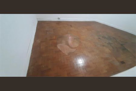 Casa à venda com 114m², 3 quartos e 1 vaga