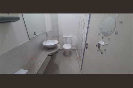 Casa à venda com 114m², 3 quartos e 1 vaga