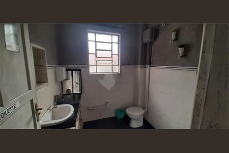 Casa à venda com 114m², 3 quartos e 1 vaga