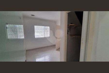 Casa à venda com 114m², 3 quartos e 1 vaga