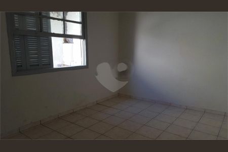 Casa à venda com 4 quartos, 127m² em Chora Menino, São Paulo