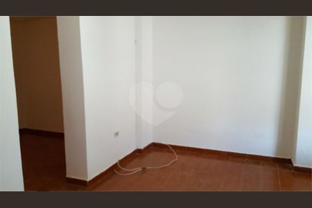 Casa à venda com 4 quartos, 127m² em Chora Menino, São Paulo