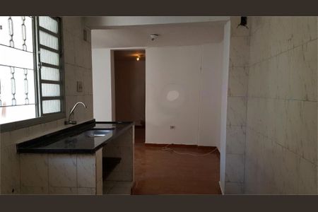Casa à venda com 4 quartos, 127m² em Chora Menino, São Paulo