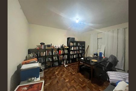 Casa à venda com 7 quartos, 251m² em Imirim, São Paulo
