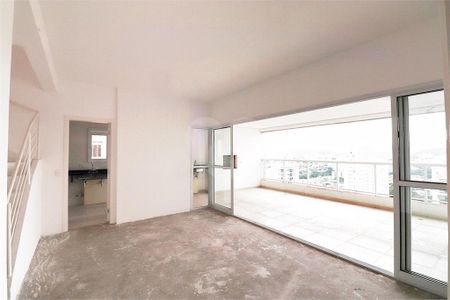 Apartamento à venda com 3 quartos, 256m² em Santana, São Paulo