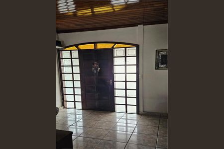 Casa à venda com 2 quartos, 155m² em Jardim Guapira, São Paulo