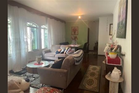 Casa à venda com 3 quartos, 258m² em Tremembé, São Paulo