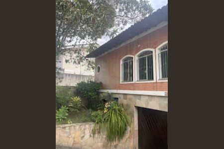 Casa à venda com 258m², 3 quartos e 6 vagas
