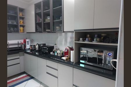 Casa à venda com 3 quartos, 200m² em Vila Santos, São Paulo